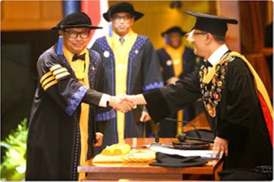 Yossi Raih Gelar Doktor Administrasi Publik dari Unpad