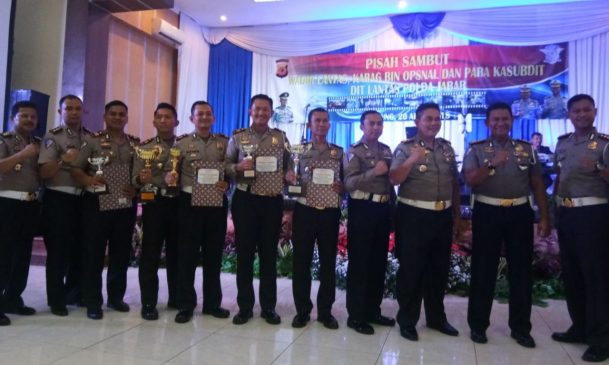 Dirlantas Polda Jabar Umumkan Juara Lomba Pelayanan Bidang Regident Triwulan I 2018