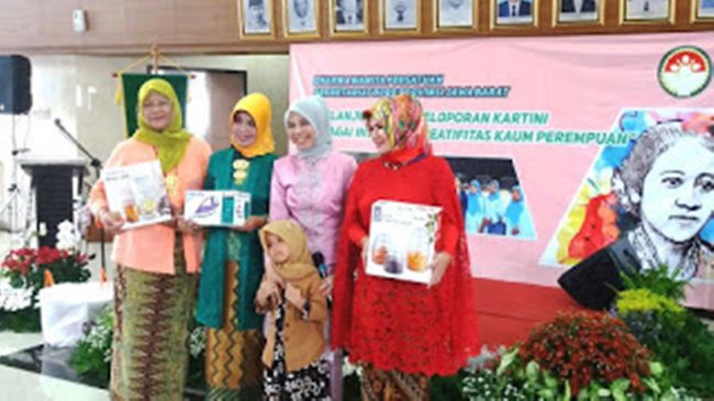 Ineu; R. A. Kartini Buka Pola Pikir, Tindak dan Mata Hati Perempuan Indonesia
