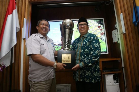 Oded Bangga Tim Kota Bandung U-15 Raih 2 Piala Bergengsi