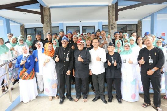 Oded Resmikan Kantor Disdagin