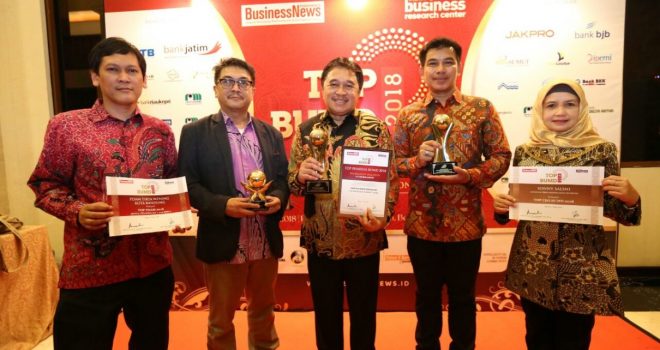 PDAM Tirtawening Kota Bandung Sabet 3 Penghargaan TOP BUMD 2018