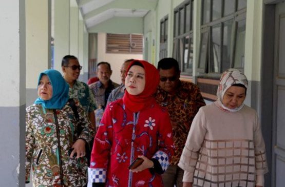 Ketua DPRD Jabar Tinjau Persiapan Sekolah Hadapi USBN dan UNBK