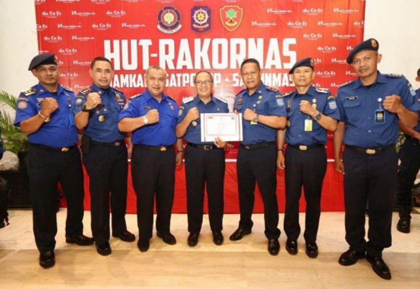 Diskar PB Kota Bandung Sabet Penghargaan Dari Kemendagri