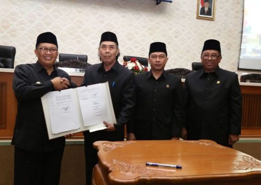 DPRD Kota Bandung Sahkan Regulasi Pembangunan Industri