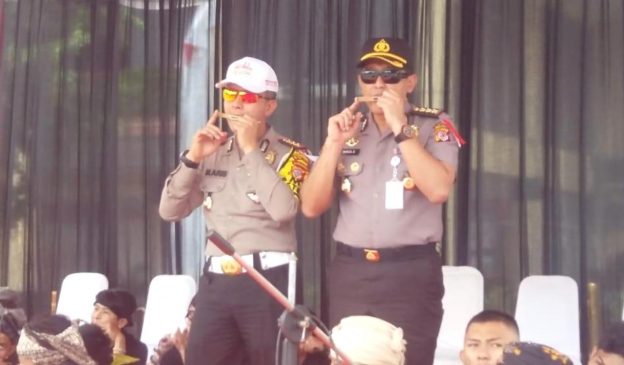 Diikuti 1.500 Peserta, Rampak Musik Karinding Polda Jabar Raih Rekor MURI