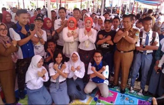 Ratusan SMAN 1 Majalengka Deklarasi Anti Hoax