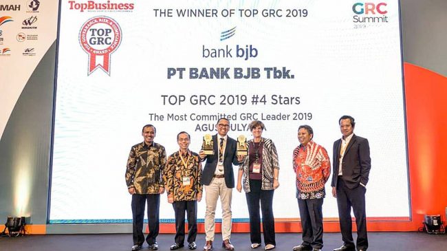 Mantan Plt Dirut bjb, Agus Mulyana Raih Penghargaan Prestisius