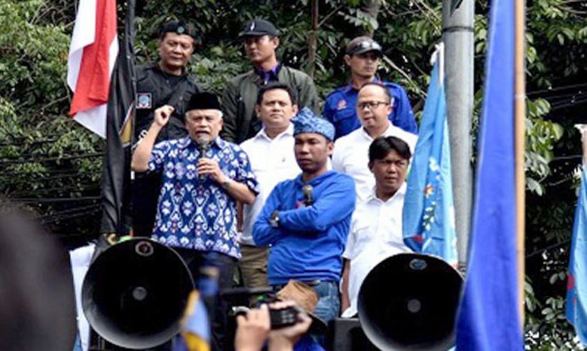 Desak Sahkan UMSK 2019, KSPSI Gelar Unras di Depan Gedung DPRD Jabar