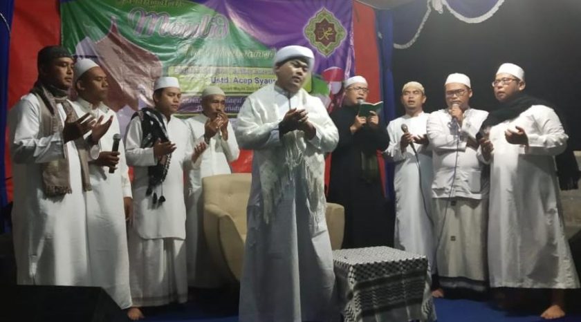 Warga Kavling Ranca Mulya Lestari Peringati Maulid Nabi Undang Ustad Acep Syauky