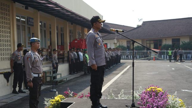 Polres Cimahi Laksanakan Apel Pergeseran Pasukan Ops Pamong Citarum 2019