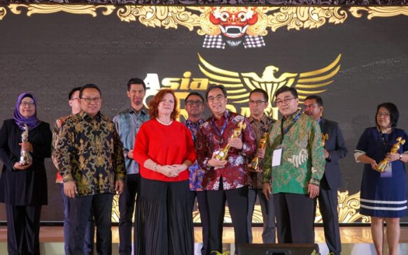 bank bjb Sabet Penghargaan Gold Rank