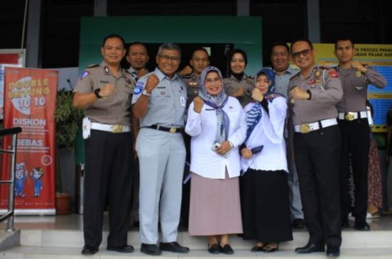 Dirlantas Polda Jabar Lakukan Kunjungan ke Samsat Tinjau Kesiapan Petugas Berikan Pelayanan