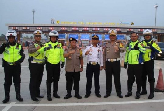 Dit Lantas Polda Jabar Siapkan Jajarannya Pandu Gerakan Stretching Bagi Pengemudi di Rest Area