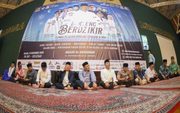 Bandung Berdzikir, Iringi Pergantian Tahun Dipusatkan di Masjid Al Ukhuwah