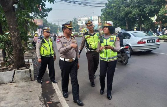 Dir Lantas Polda Jabar Laksanakan Pengecekan Kelaikan Rambu Lalin