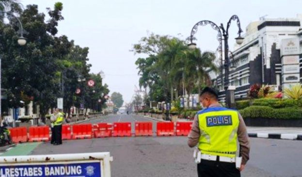 Beberapa Ruas Jalan Kota Bandung Ditutup Situasional