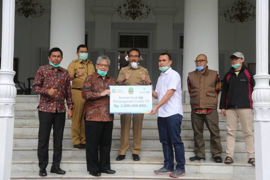bank bjb Salurkan Bantuan Melalui Jabar Quick Response