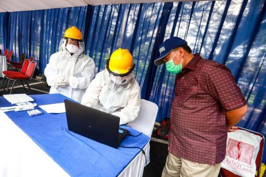 Sebanyak 300 Orang Ikuti Rapid Test Di Balai Kota