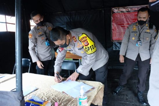 Kapolda Jabar Cek Pos PAM Pelaksanaan PSBB di Cikole Lembang