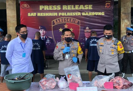 Polresta Bandung Polda Jabar Berhasil Amankan 4 Pelaku Penjual Daging Babi