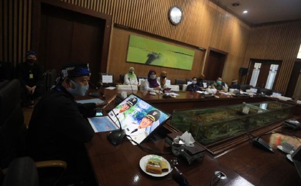 Pemkot Bandung Gelar Pertemuan Dengan Akademisi Unpad Perihal Penanganan Covid-19
