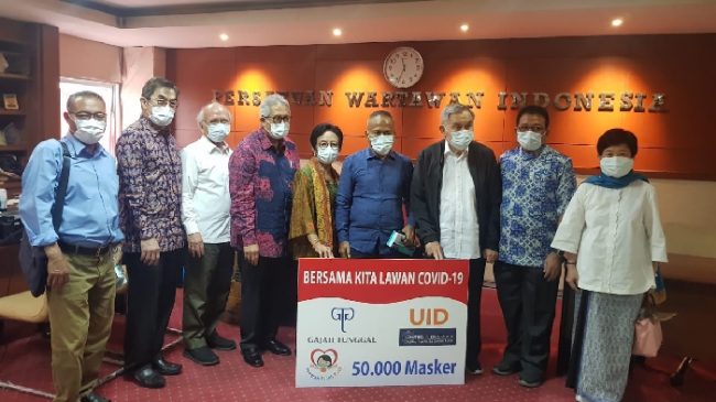 Gajah Tunggal Grup Sumbang 50 Ribu Masker ke PWI