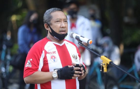 Di Tengah Pandemi Covid-19, Pesepeda Penuhi Ruas Jalan Kota Bandung