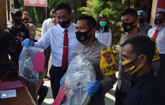 Polresta Bandung Polda Jabar Ungkap dan Amankan Pelaku Pembunuh Anak di Dalam Toren