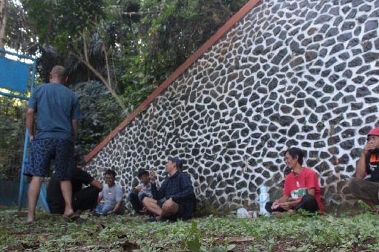 Pemuda RW 04 Kelurahan Ledeng Rayakan Hari Kemerdekaan, Bersihkan Gedung Waterleiding Tjibadak