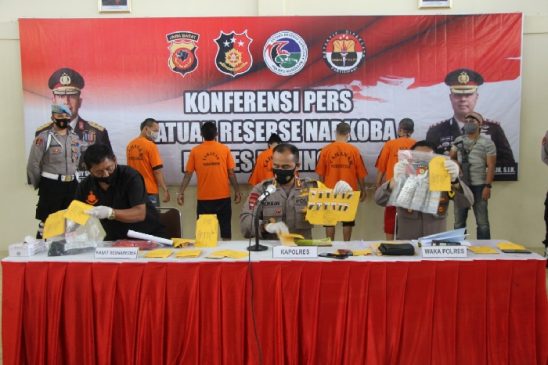 Polres Kuningan Ungkap 2 Kasus Narkoba Dan 1 Kasus Penyalahgunaan Obat Terlarang Dalam Kurun Waktu 18 Hari