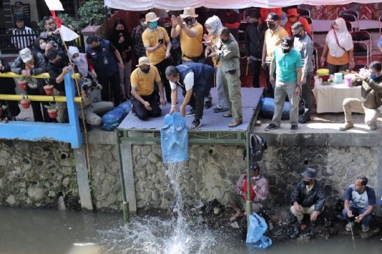 Sebanyak 150 Warga Gegerkalong Ngawangkong Bersama Wakil Wali Kota Bandung