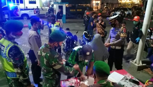 TNI-Polri Gelar Patroli KRYD Pendisiplinan Masyarakat di Wilkum Polres Indramayu