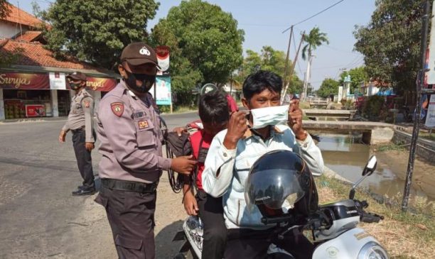 Polri Bersama TNI Laksanakan Ops Yustisi Penggunaan Masker