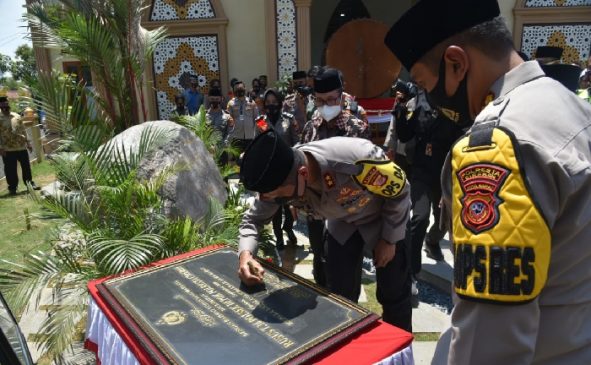 Kapolda Jabar Resmikan Masjid Jami Syarif Hidayatullah Aspol Kaliwadas