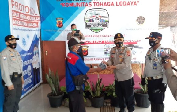 Sat Binmas Polrestabes Bandung Launching Komunitas Tohaga Lodaya di Terminal Leuwipanjang