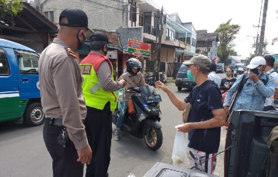 Terjaring 19 Pelanggar Saat Polsek Cimahi Gelar Ops Yustisi
