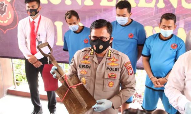 Polda Jabar Bekuk Penganiaya Polisi saat Unras Penolakan UU Cipta Kerja