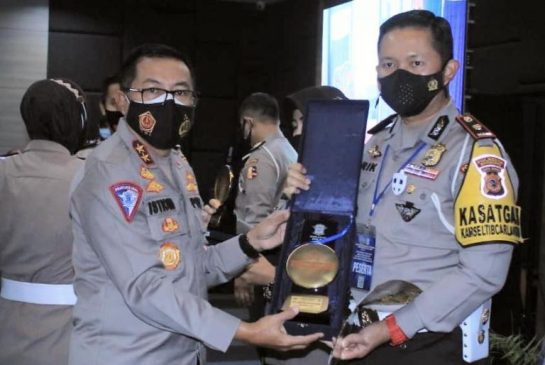 Satlantas Polresta Bandung Raih Penghargaan Road Safety Award 2020