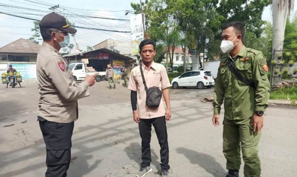 Unit Patroli Polsek Gedebage Rutin Sosialisasi 3M 1T Cegah Covid 19