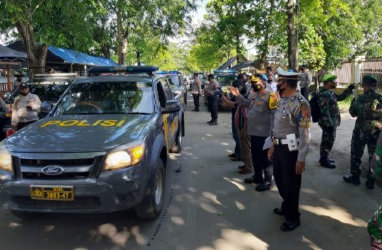 Jajaran Polres Indramayu Kawal Pendistribusian Vaksin Covid-19