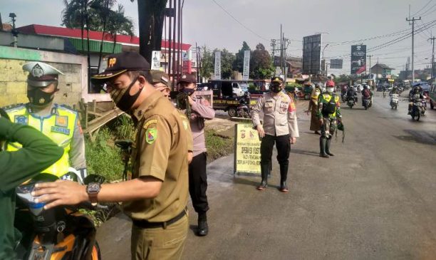 Polresta Bandung  Bersama 3 Pilar Laksanaan Ops Yustisi Saat Diberlakukan PPKM