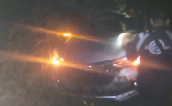 Anggota Polsek Cingambul Polres Majalengka Evakuasi 7 Penumpang Avanza yang Tersesat di Hutan Gunung Putri