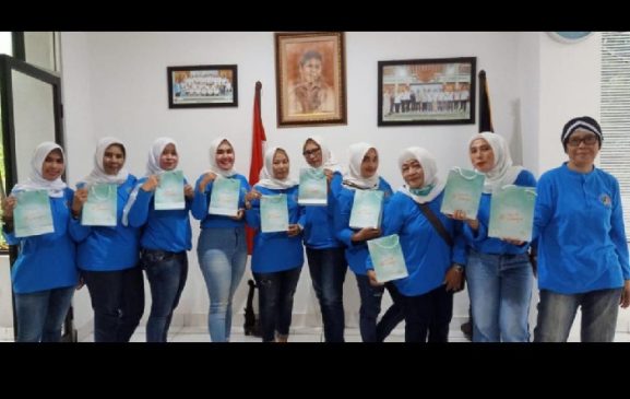 IKWI Kota Bandung Gelar Virtual Skin Session bersama Wardah Indonesia