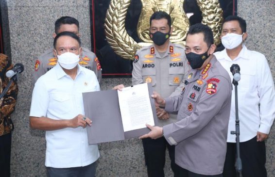 Kapolri Izinkan Kompetisi Sepak Bola Bergulir Kembali