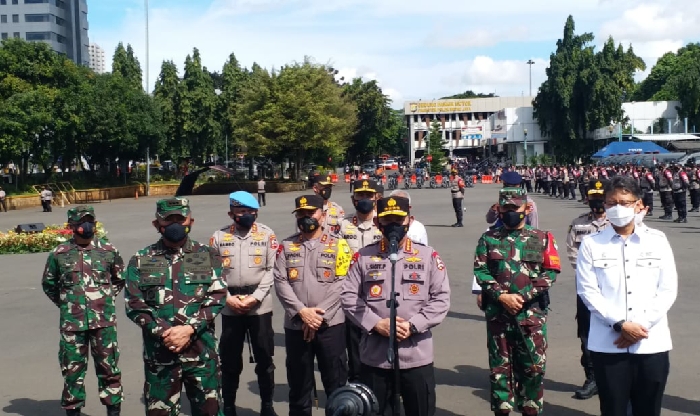 Kapolri Lepas 40.366 Bhabinkamtimas Sebagai Tracer dan Vaksinator Covid-19