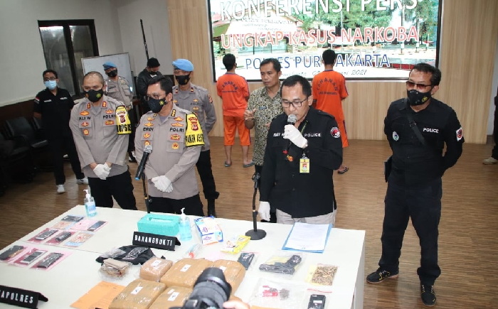Sebanyak 2 Orang Pelaku Penyalahgunaan Narkotika Ditangkap di Purwakarta