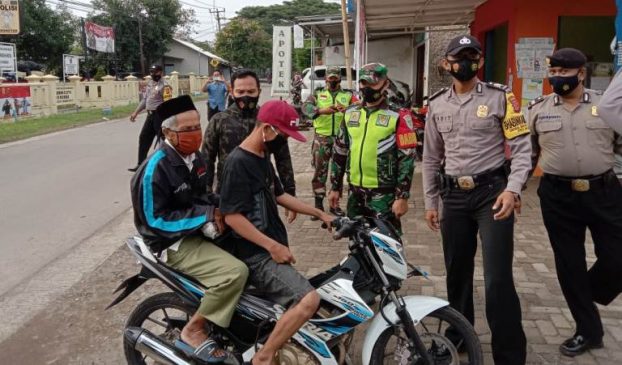Tiga Pilar Kecamatan Mundu Gelar Ops Yustisi di Wilkum Polres Cirebon Kota