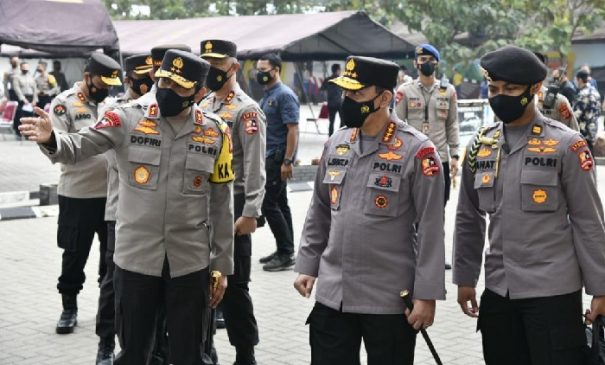 Kapolri Tinjau Pelaksanaan Vaksinasi Covid-19 Tahap II Personel Polda Jabar