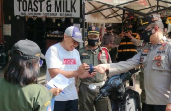 Muspika Kec. Bandung Kulon Laksanakan Ops Yustisi Penegakan Prokes